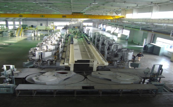 저압 주조 설비