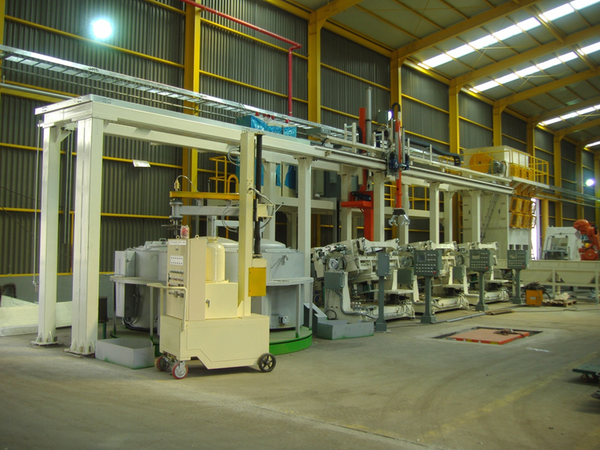 중력 주조 설비