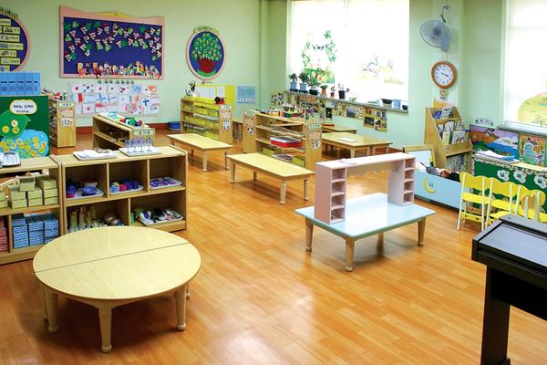 교실용 책상,의자 등