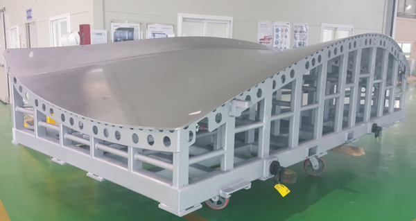 복합재 및 오토클레이브 본딩 공정용 치공구