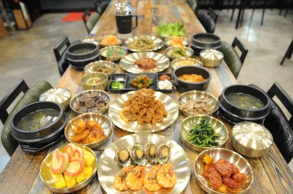 더부엌 김해점 1