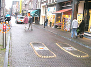 허가차량 접근시 볼라드 움직임