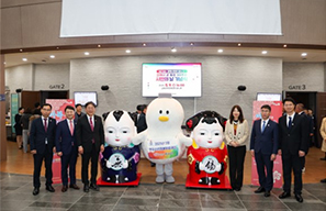 2025.05. 중국 우시시 김해 시·군통합 30주년 기념 조형물(아복·아희) 기증식