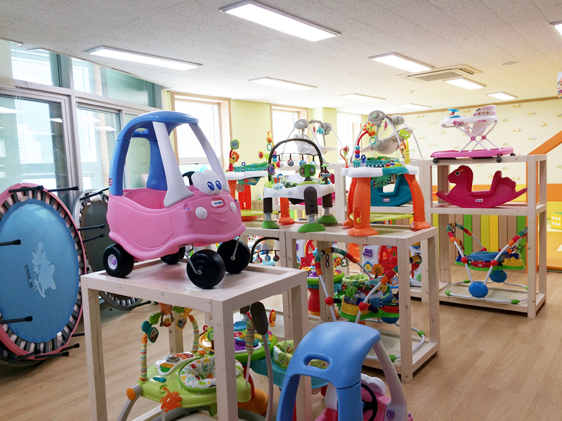 장남감은행 모습