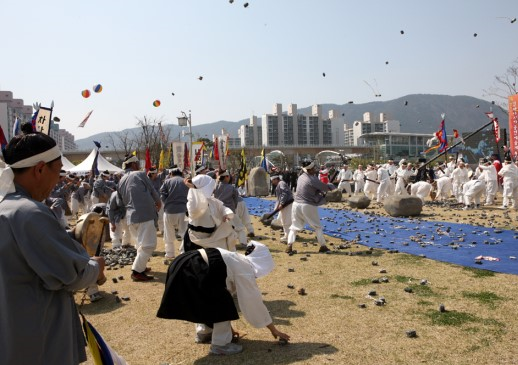 제 35회 가야문화축제 개막식 석전놀이 시연