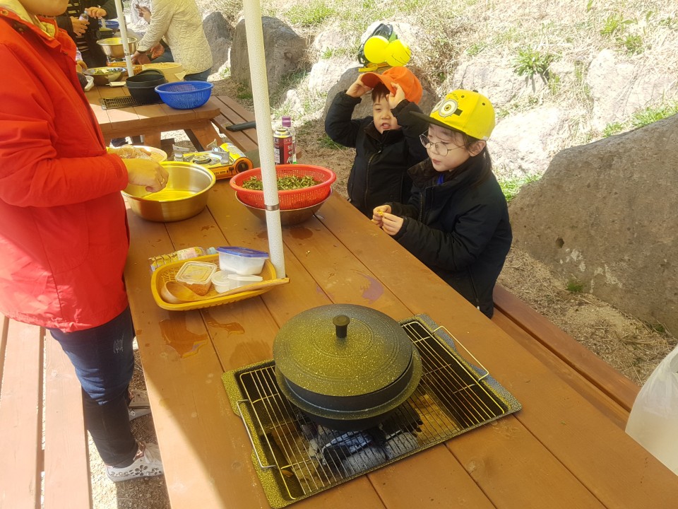 쑥 향기에 취해ㅎ 사진