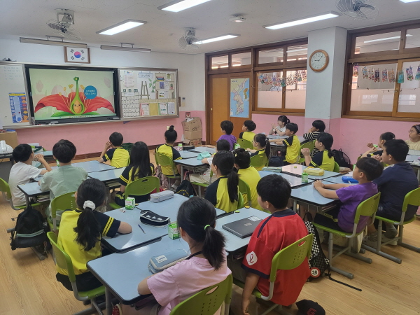 '식물의 생존전략'동영상을 봐요